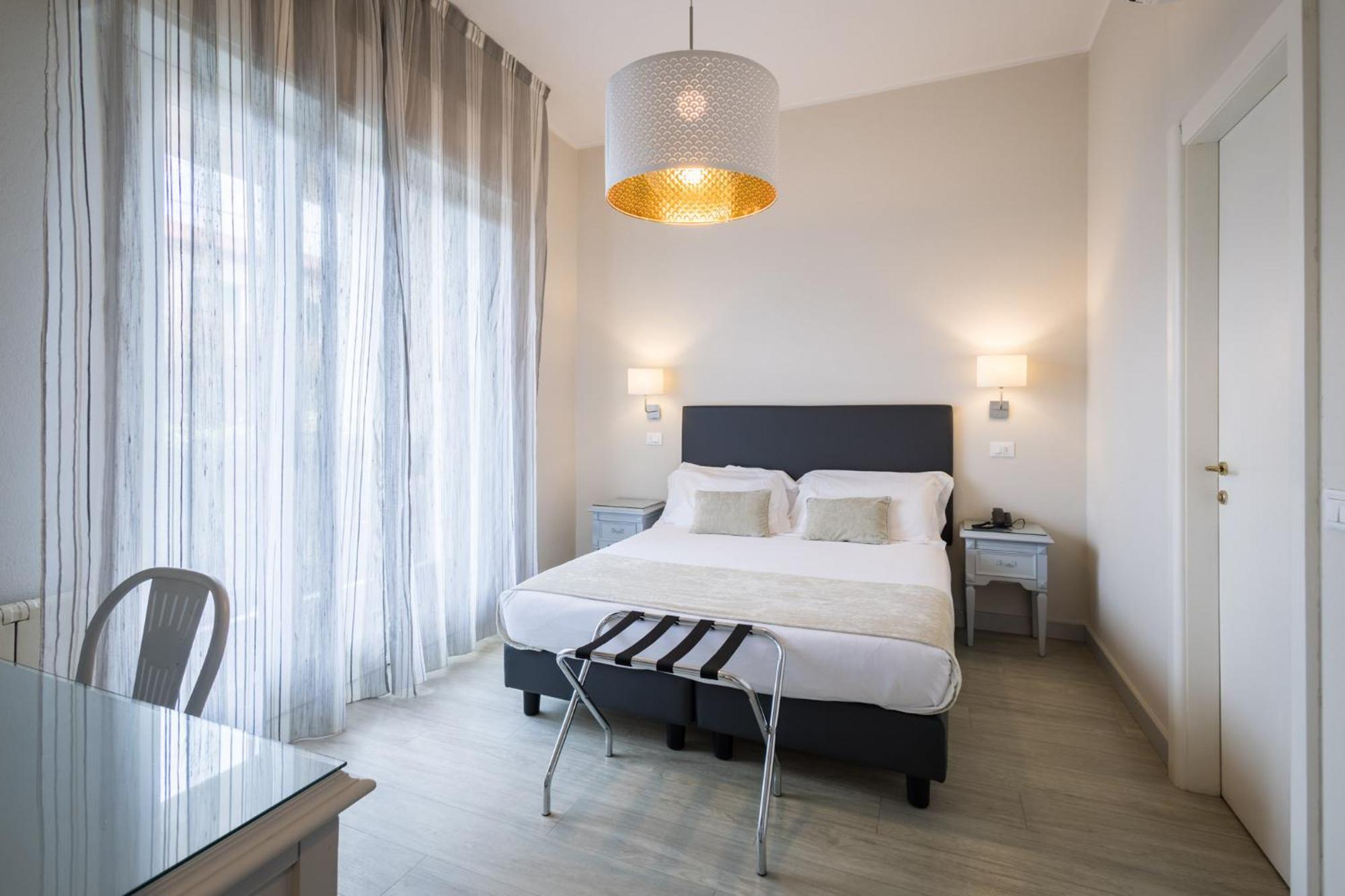 Luna Hotel 3*