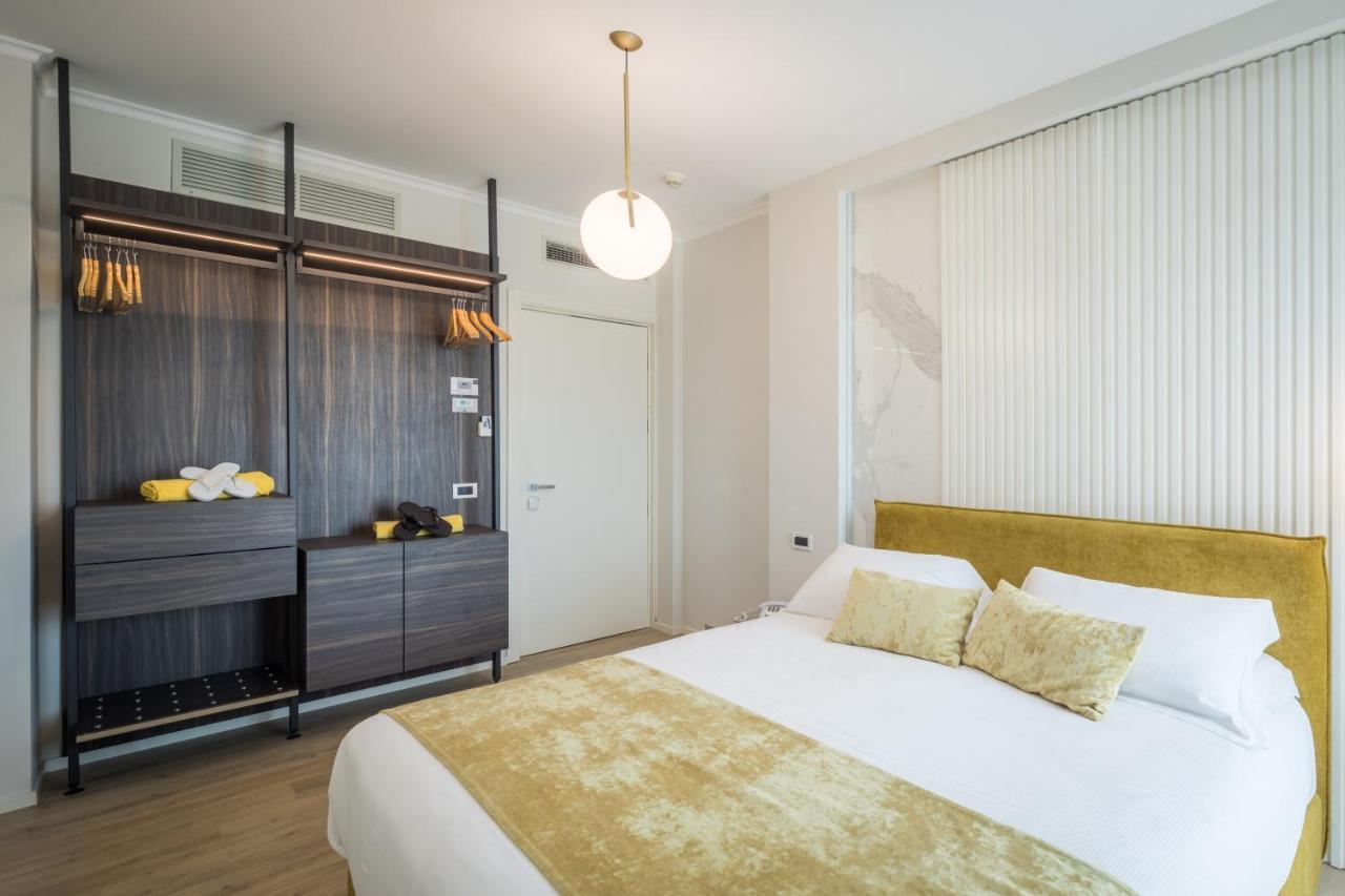 Luna Hotel 3*